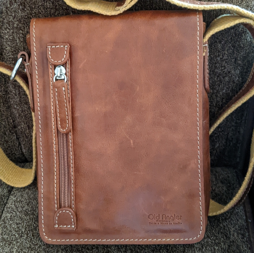 Old Angler Fironzo Crossbody bag leather
